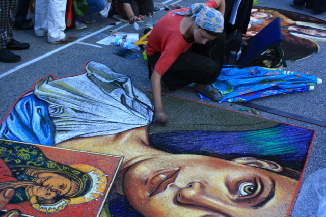 verabugatti madonnari grazie graziedicurtatone madonnaro artedistrada artistidistrada chalk chalkart gessetti gessetto pastel asphalt pavementart strassenmalerei