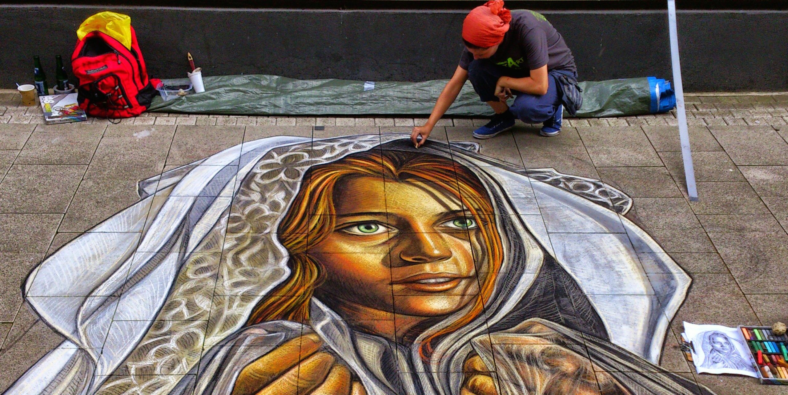 verabugatti madonnari grazie graziedicurtatone madonnaro artedistrada artistidistrada chalk chalkart gessetti gessetto pastel asphalt pavementart wilhelmshaven germania strassenmalerei