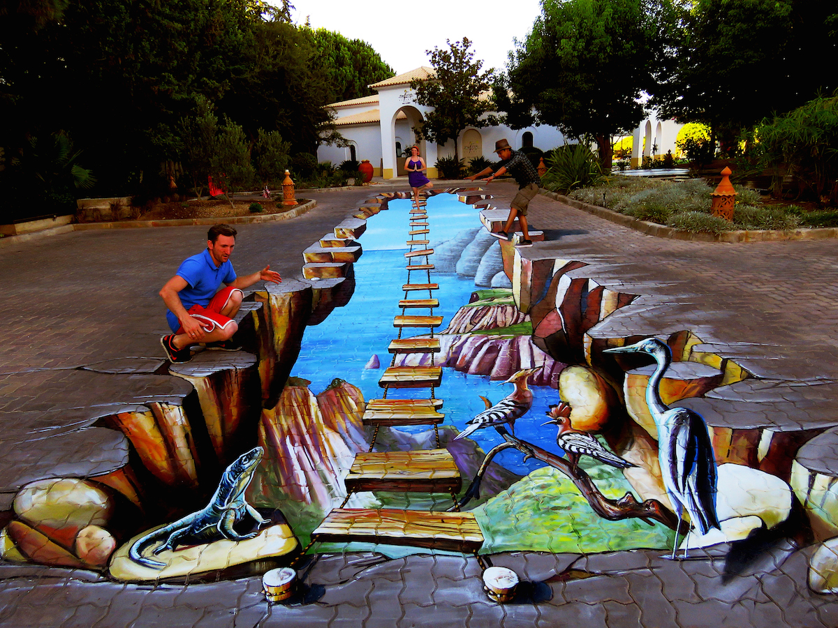 verabugatti streetart arteurbana illusioniottiche 3Dstreetart anamorfosi anamorfico anamorphic illusions urbanart madonnari3D pavementart 3Dstreetart 3Dstreetpainting environment thereisnotplanetb animals algarve faro portogallo 3D ponte sospeso